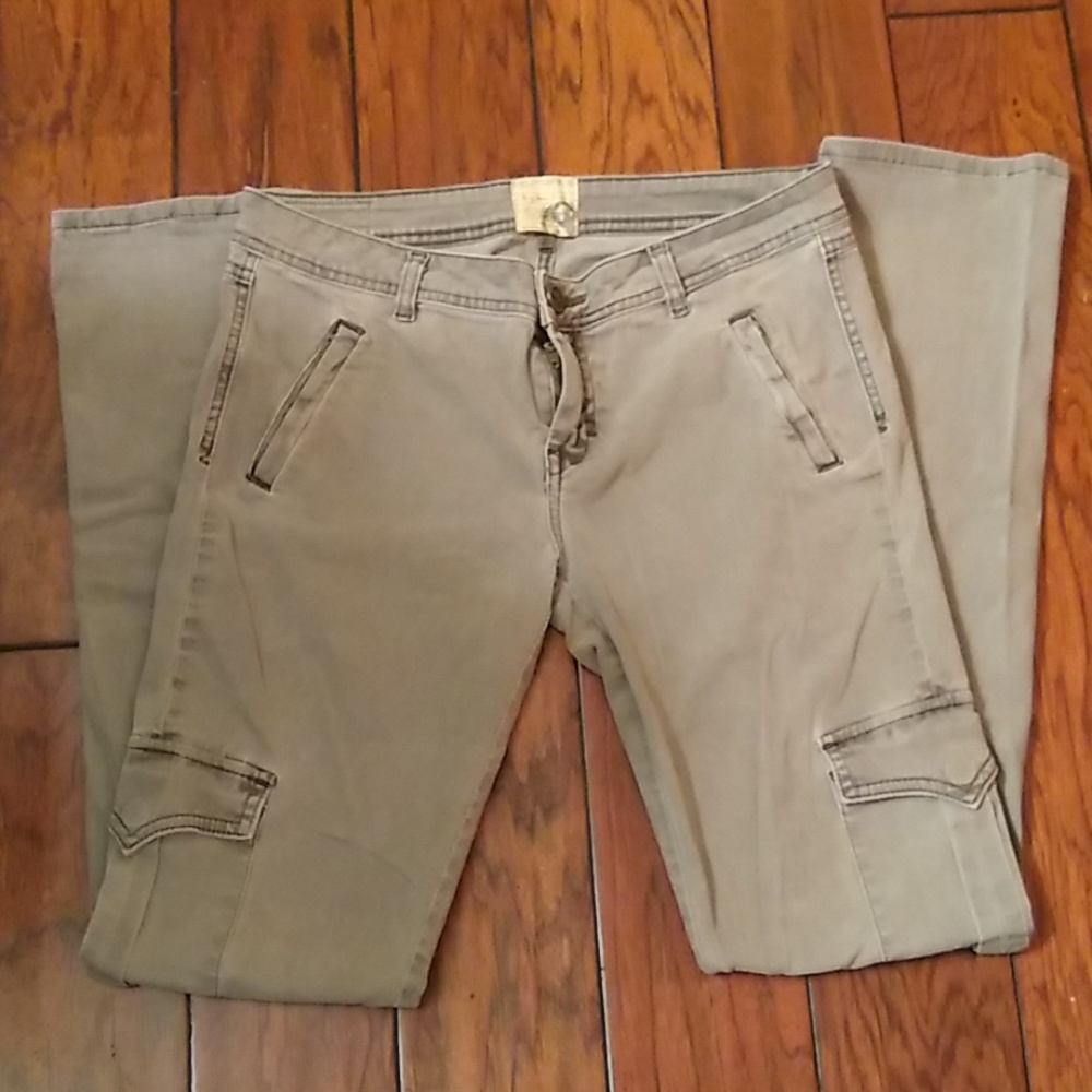 Dylan George Cargo Pants. Size 29.